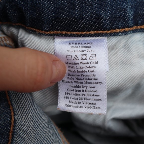 Everlane Cheeky Jean 24 - Picture 4 of 7